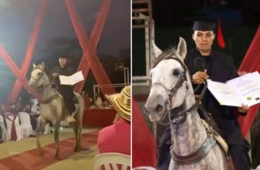 Jovem chega a sua formatura com o cavalo que o levou para a escola todos os dias